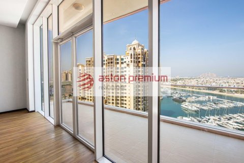 Müüa korter asukohaga Palm Jumeirah, Dubai, AÜE: 3 magamistoaga, 210.5 m² Nr 645189 - pilt 4