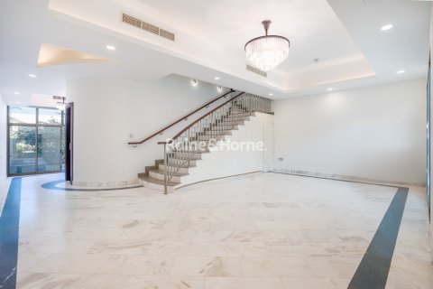 Al Furjan, Dubai, UAE의 판매용 빌라 침실 4개, 225.4제곱미터 번호 707667 - 사진 2