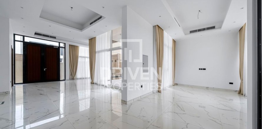 Villa itt: Nadd Al Sheba, Dubai, EAE, 5 hálószoba, 604 m², azonosító: 653882