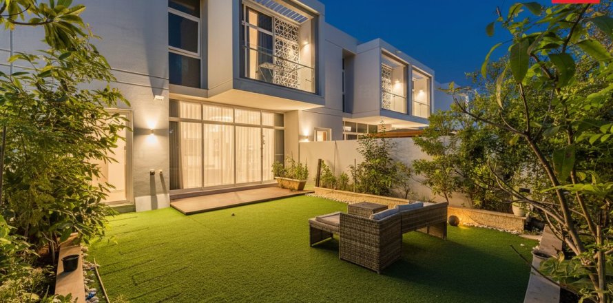 Kuća u nizu u Dubai, UAE 210.6 m2, 3 spavaćih soba Br. 703559