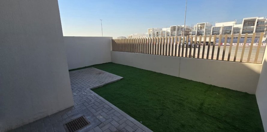 Villetta a schiera a Dubai, EAU 4 camere da letto, 191 mq. № 662289