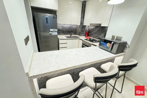 Huoneisto Business Bay, Dubai, Arabiemiraatit 2 makuuhuonetta, 124.4 m2 № 662290 - kuva 16