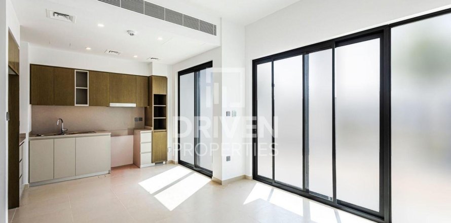 Rumah bandar di Arabian Ranches 3, Dubai, UAE 3 bilik tidur, 128.58 meter persegi № 745766