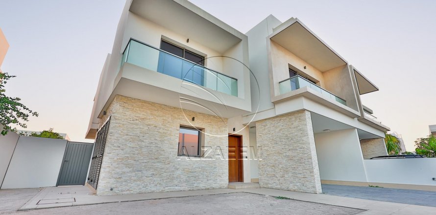 Vilë në Yas Island, Abu Dhabi, Emiratet e Bashkuara Arabe 4 dhoma gjumi, 461 m2. № 616028