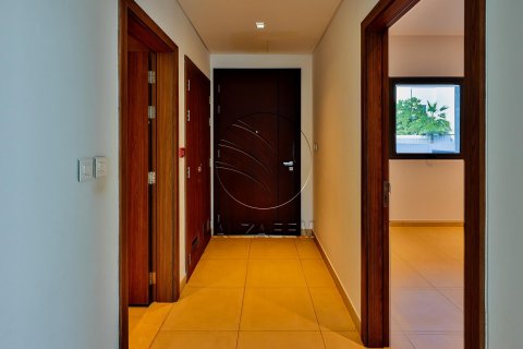 Vilë në Yas Island, Abu Dhabi, Emiratet e Bashkuara Arabe 4 dhoma gjumi, 461 m2. № 616028 - Foto 19