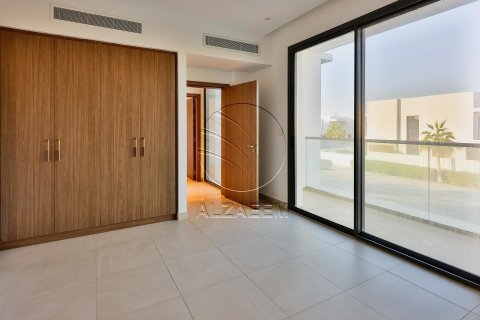 Vilë në Yas Island, Abu Dhabi, Emiratet e Bashkuara Arabe 4 dhoma gjumi, 461 m2. № 616028 - Foto 12