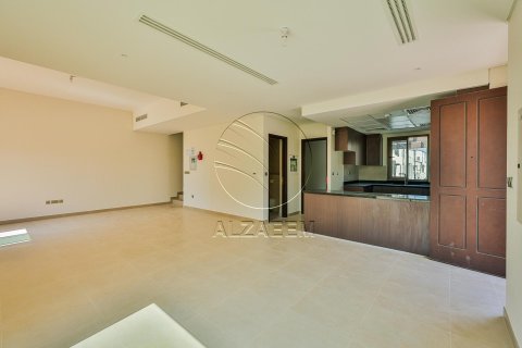 Vila v Khalifa City, Abu Dhabi, SAE 3 ložnice, 254 m² Č.: 616029 - fotografie 2