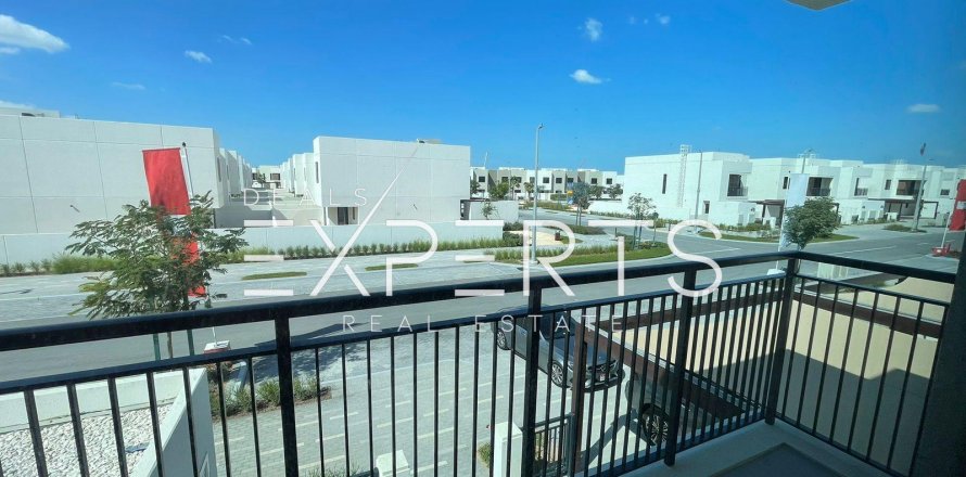 Vila na Yas Island, Abu Dhabi, SAE 4 ložnice, 210 m² Č.: 578299