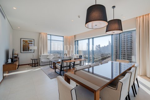 Apartamento en alquiler en The Hills, Dubai, EAU 2 dormitorios, 153.19704700 m2 № 714601 - foto 14