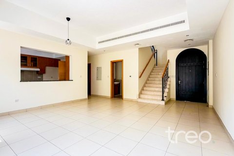 Townhouse til leje i Reem, Dubai, UAE 3 soveværelser, 200.3 kvm № 753809 - foto 2