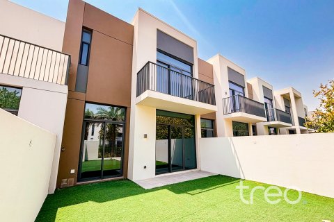 Casa urbana em Arabian Ranches 3, Dubai, EAU 3 quartos, 179.86 m2 № 753808