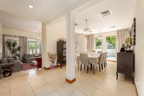 Villa à louer à Arabian Ranches, Dubai, EAU 3 chambres, 308.81 m2 № 750071 - photo 5