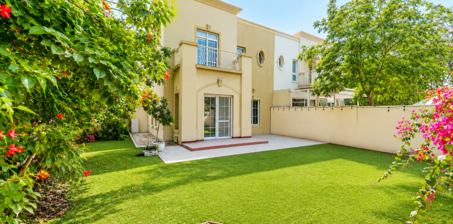 Vilë në The Springs, Dubai, Emiratet e Bashkuara Arabe 3 dhoma gjumi, 358.09 m2. № 750051