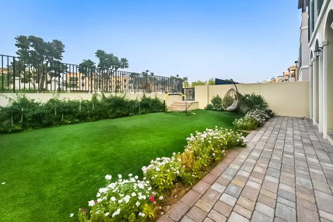 Városi lakóépület itt: Jumeirah, Dubai, EAE, 4 hálószoba, 384.99 m², azonosító: 750050 - fénykép 2