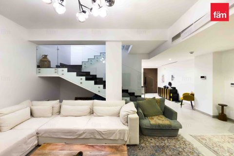 Таунхаус Дубай, БАӘ-да 3 жатын бөлмелер, 176 м² № 645586 - фото 10