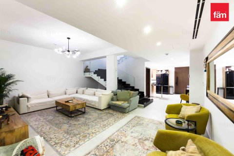 Таунхаус Дубай, БАӘ-да 3 жатын бөлмелер, 176 м² № 645586 - фото 8