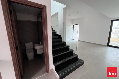 Shtëpi në qytet në Dubai, Emiratet e Bashkuara Arabe 3 dhoma gjumi, 176 m2. № 645586 - Foto 7
