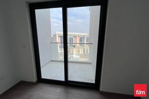 Shtëpi në qytet në Dubai, Emiratet e Bashkuara Arabe 3 dhoma gjumi, 176 m2. № 645586 - Foto 9
