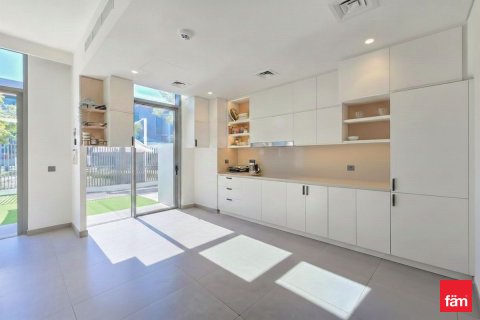 Rijtjeshuis in Dubai, VAE 3 slaapkamers, 144.8 vr.m. nr 691285