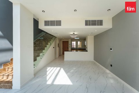 Townhouse sa Dubai, UAE 2 silid-tulugan, 101.4 sq.m. № 760119 - larawan 3