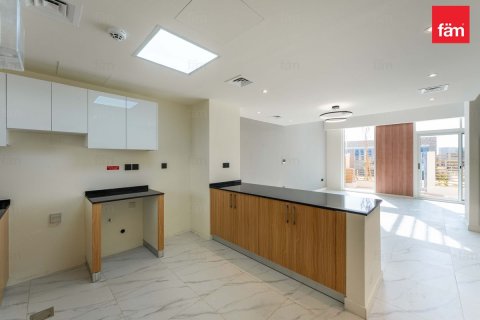 Townhouse sa Dubai, UAE 2 silid-tulugan, 101.4 sq.m. № 760119 - larawan 10