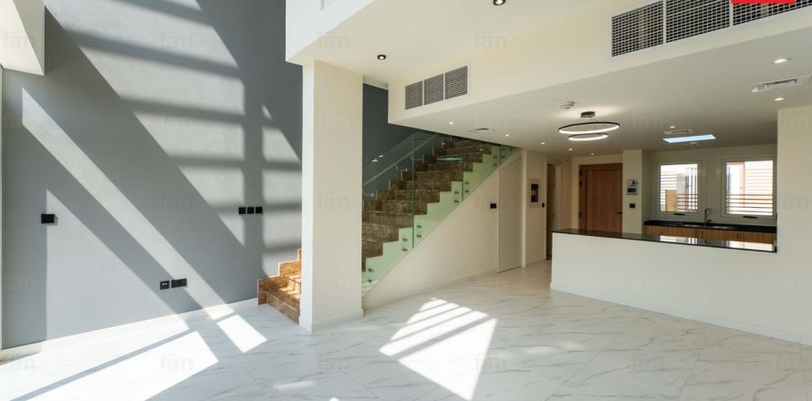Townhouse sa Dubai, UAE 2 silid-tulugan, 101.4 sq.m. № 760119