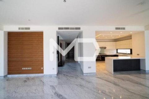 Vilë në Saadiyat Island, Abu Dhabi, Emiratet e Bashkuara Arabe 4 dhoma gjumi, 439 m2. № 554616 - Foto 12