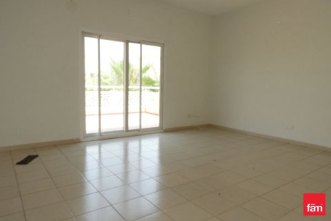Вилла Дубай, БАӘ-да 4 жатын бөлмелер, 539.9 м² № 631647 - фото 9