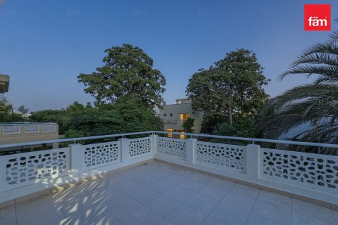 Vila u gradu Dubai, UAE 4 spavaće sobe, 539.9 m2 Br. 631647 - Slika 16