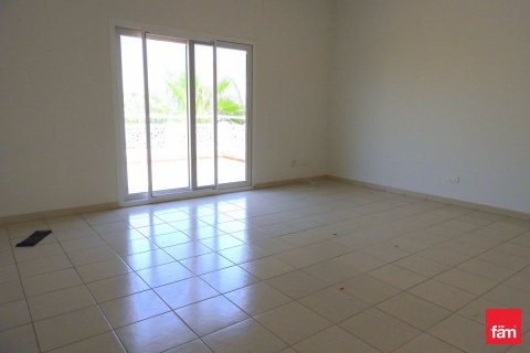 Вилла Дубай, БАӘ-да 4 жатын бөлмелер, 539.9 м² № 631647 - фото 10
