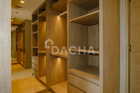 Apartment in Business Bay, Dubai, UAE 1 bedroom, 90 sq.m. № 717623 - photo 18