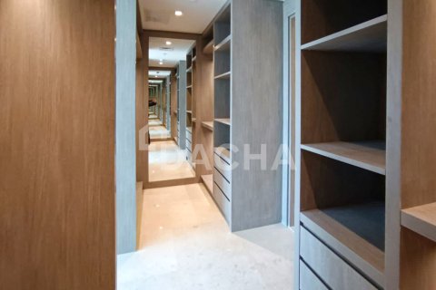 Apartment in Business Bay, Dubai, UAE 1 bedroom, 90 sq.m. № 717623 - photo 16