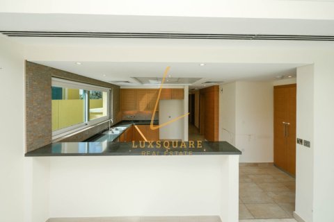 Huvila Jumeirah Park, Dubai, Arabiemiraatit 4 makuuhuonetta, 511 m2 № 722568 - kuva 2