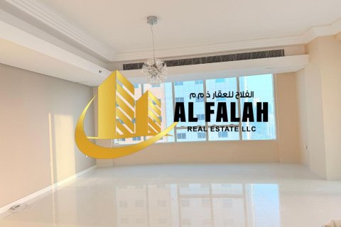 Apartamento en alquiler en Al Majaz, Sharjah, EAU 3 dormitorios, 204 m2 № 650804 - foto 8