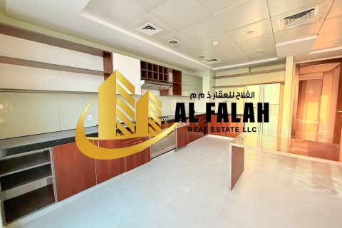 Apartamento en alquiler en Al Majaz, Sharjah, EAU 3 dormitorios, 204 m2 № 650804 - foto 3