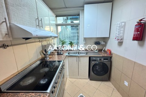 Apartment in Jumeirah Lake Towers, Dubai, UAE 2 bedrooms, 116 sq.m. № 681169 - photo 12