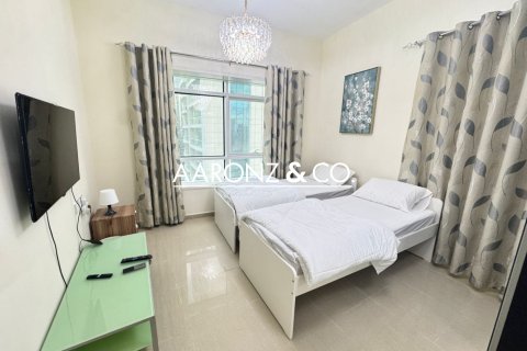 Apartment in Jumeirah Lake Towers, Dubai, UAE 2 bedrooms, 116 sq.m. № 681169 - photo 10
