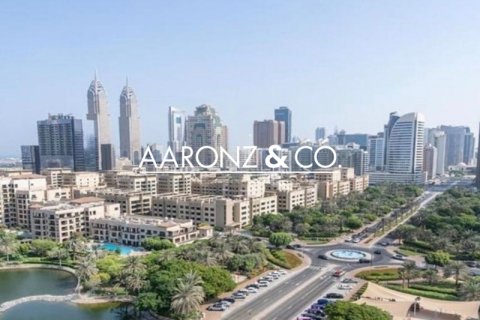 Apartmen di The Views, Dubai, UAE 2 bilik tidur, 145 meter persegi № 681170 - foto 11
