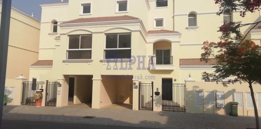 Shtëpi në qytet në Al Hamra Village, Ras Al Khaimah, Emiratet e Bashkuara Arabe 4 dhoma gjumi, 375.4 m2. № 572685
