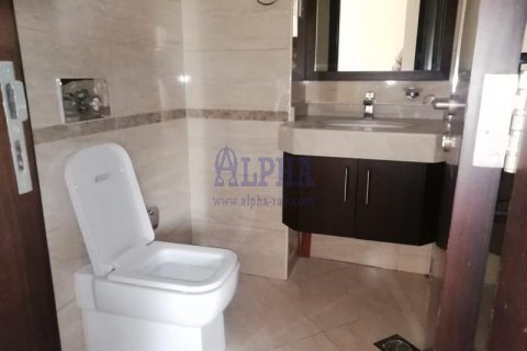 Shtëpi në qytet në Al Hamra Village, Ras Al Khaimah, Emiratet e Bashkuara Arabe 4 dhoma gjumi, 375.4 m2. № 572685 - Foto 19