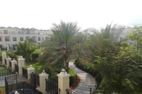 Shtëpi në qytet në Al Hamra Village, Ras Al Khaimah, Emiratet e Bashkuara Arabe 4 dhoma gjumi, 375.4 m2. № 572685 - Foto 6