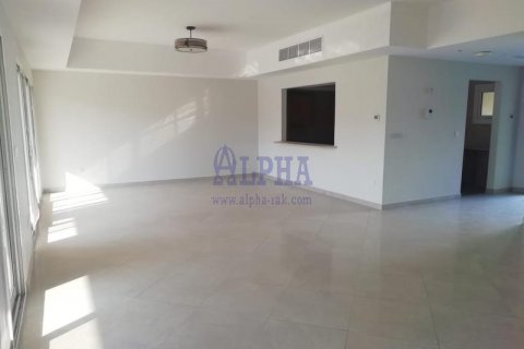Shtëpi në qytet në Al Hamra Village, Ras Al Khaimah, Emiratet e Bashkuara Arabe 4 dhoma gjumi, 375.4 m2. № 572685 - Foto 14