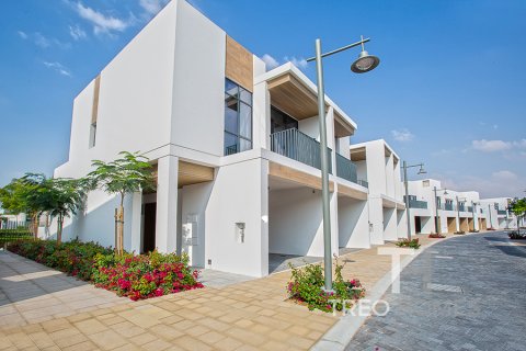 Villa in Arabian Ranches 3, Dubai, UAE 3 bedrooms, 202 sq.m. № 586461 - photo 1