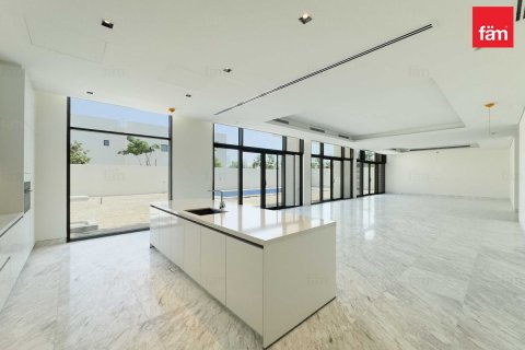 Villa in affitto a Dubai, EAU 6 camere da letto, 941.2 mq. № 614369 - foto 2