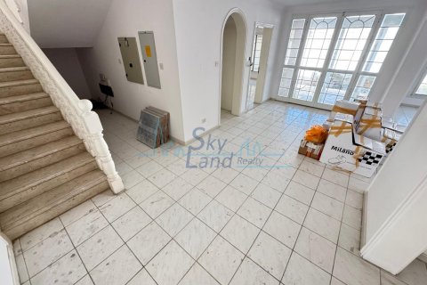 Willa do wynajęcia w Umm Suqeim, Dubai, ZEA 4 sypialnie, 372 mkw., nr 693808 - zdjęcie 10