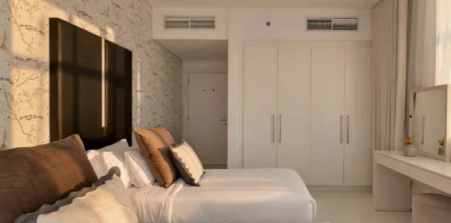 Apartment in Business Bay, Dubai, UAE 3 bedrooms, 173 sq.m. № 697288