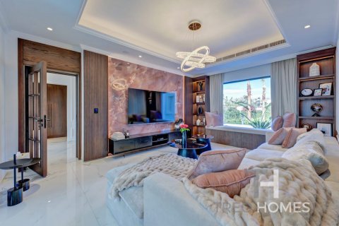 Vilë në Jumeirah Islands, Dubai, Emiratet e Bashkuara Arabe 5 dhoma gjumi, 527 m2. № 595554 - Foto 8