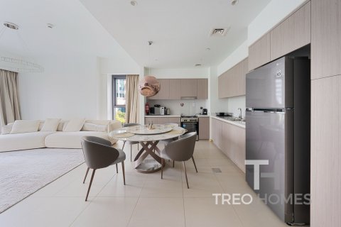 Apartment in Burj Khalifa, Dubai, UAE 2 bedrooms, 97 sq.m. № 595549 - photo 4