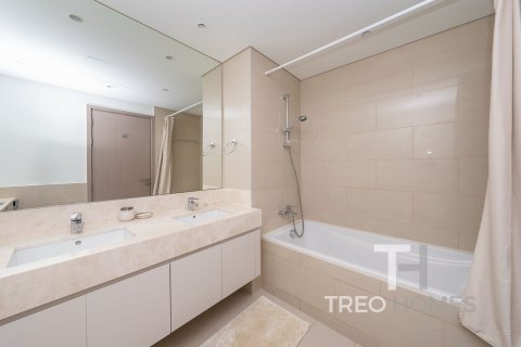 Apartment in Burj Khalifa, Dubai, UAE 2 bedrooms, 97 sq.m. № 595549 - photo 10