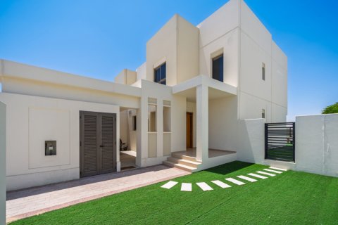 Városi lakóépület itt: Town Square, Dubai, EAE, 4 hálószoba, 295 m², azonosító: 709627